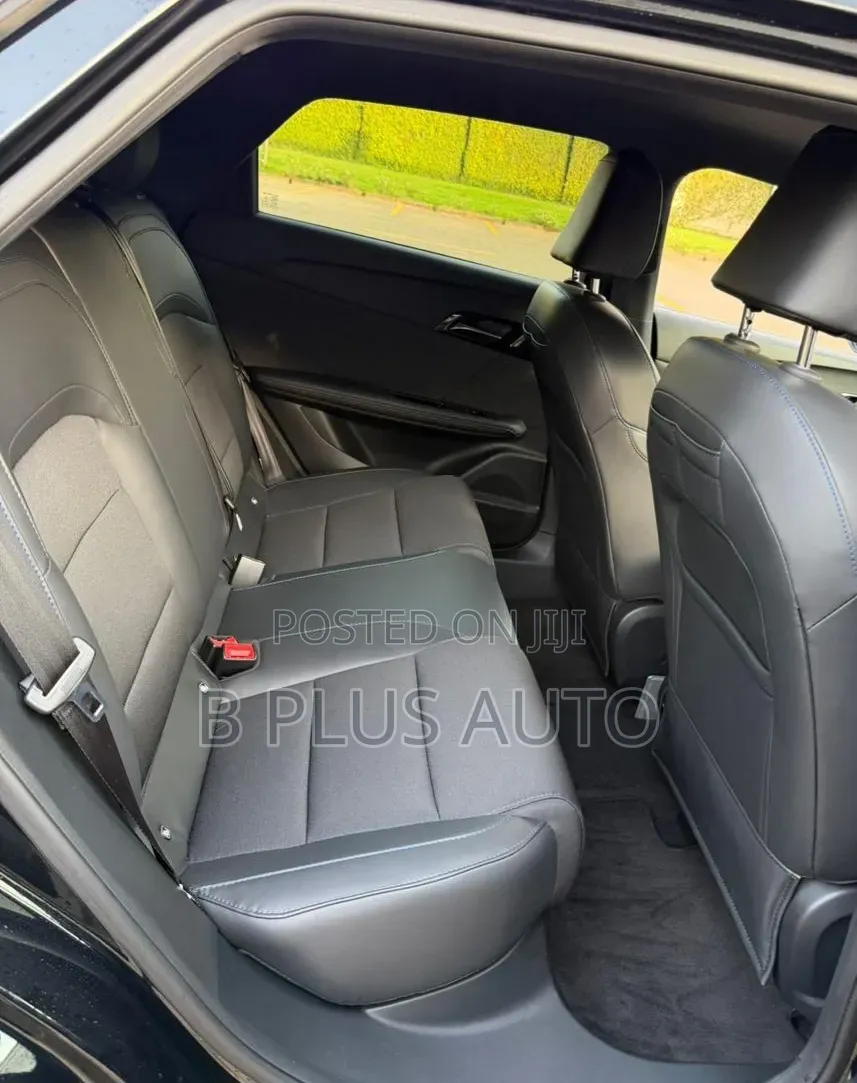 MG MG4 EV 2022 Black