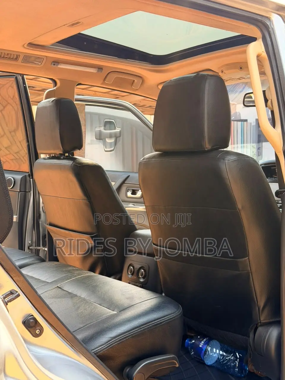 Mitsubishi Pajero 2016 Blue