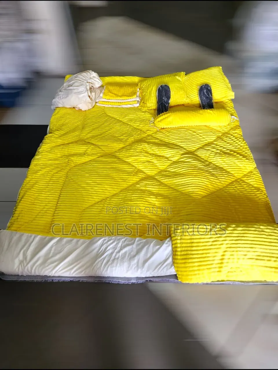 Yellow and Black King Size Bed Velvet Duvets