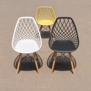 Modern Designed Plastic Chair With Wooden Legs