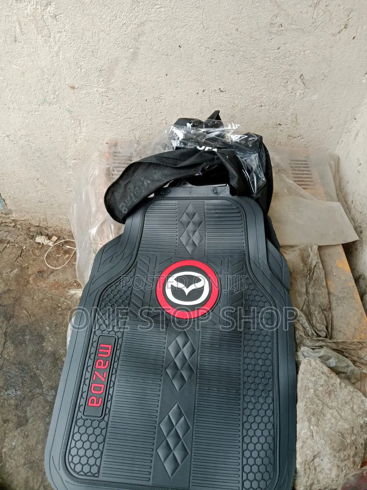 Mazda Mats With Raised Ridges to Trap Mud,water,dust,debris
