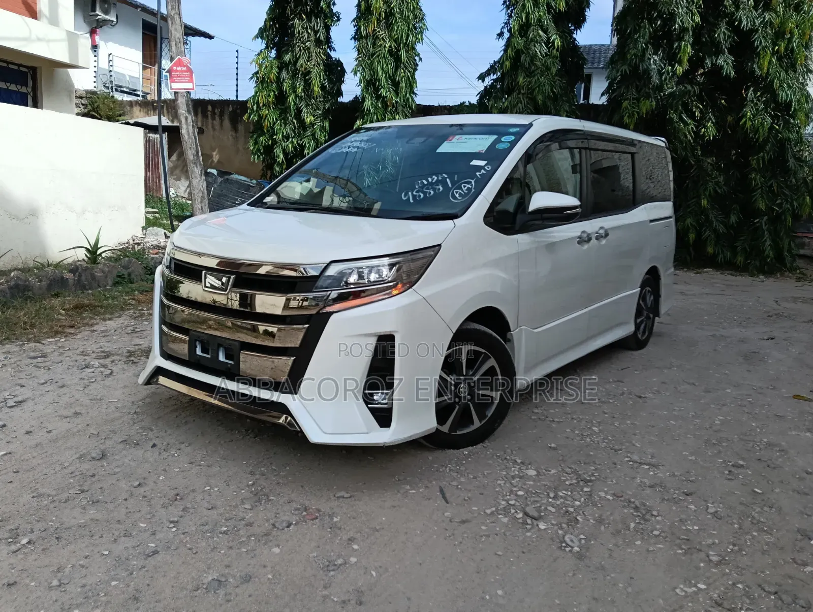 Toyota Noah 2019 Pearl