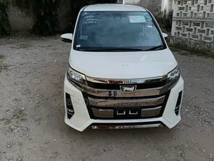 Toyota Noah 2019 Pearl