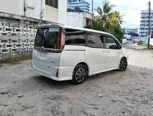Toyota Noah 2019 Pearl