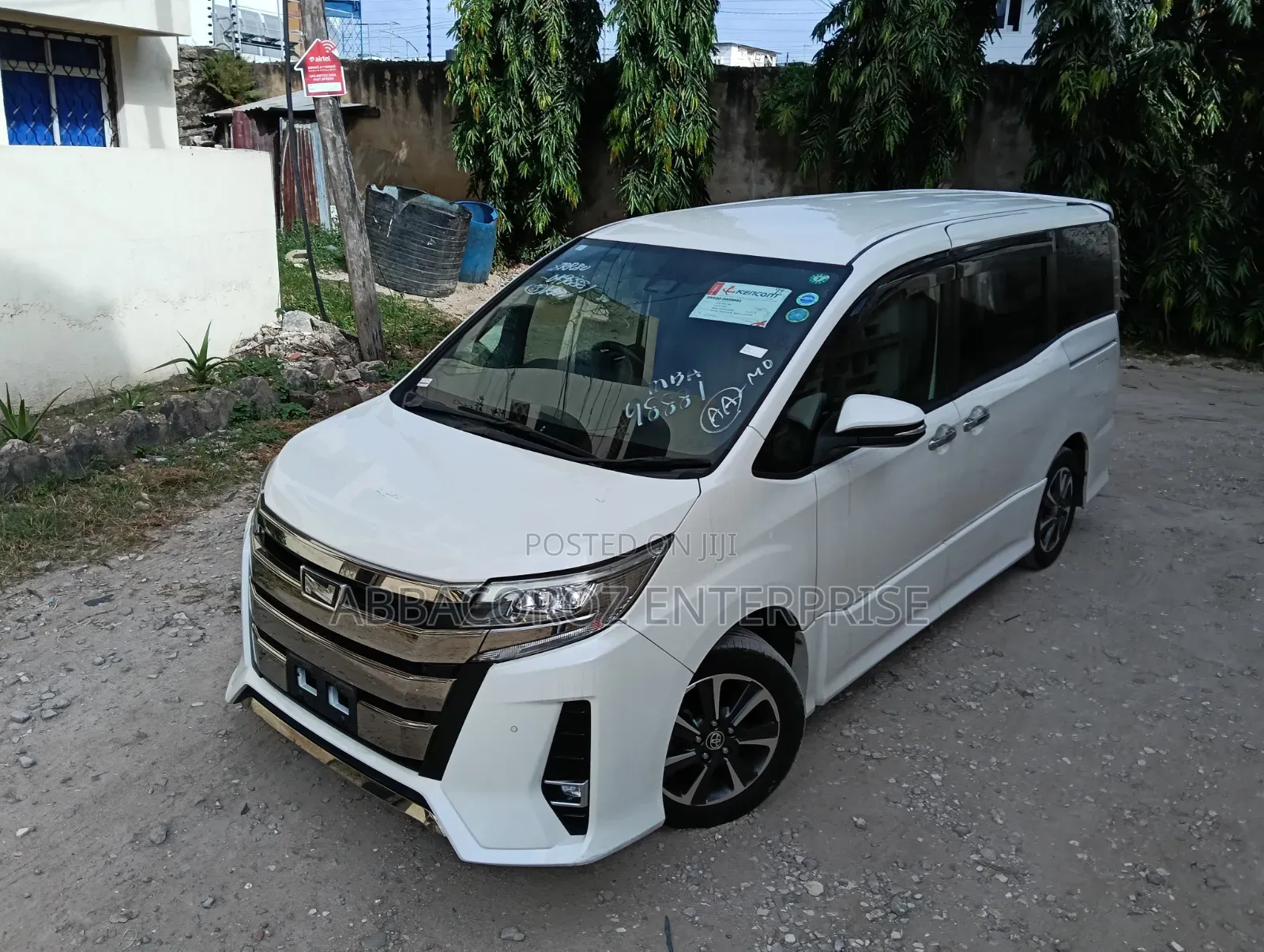 Toyota Noah 2019 Pearl