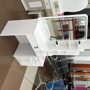 Modern Dressing Table With Sliding Mirror and Storage Drawers