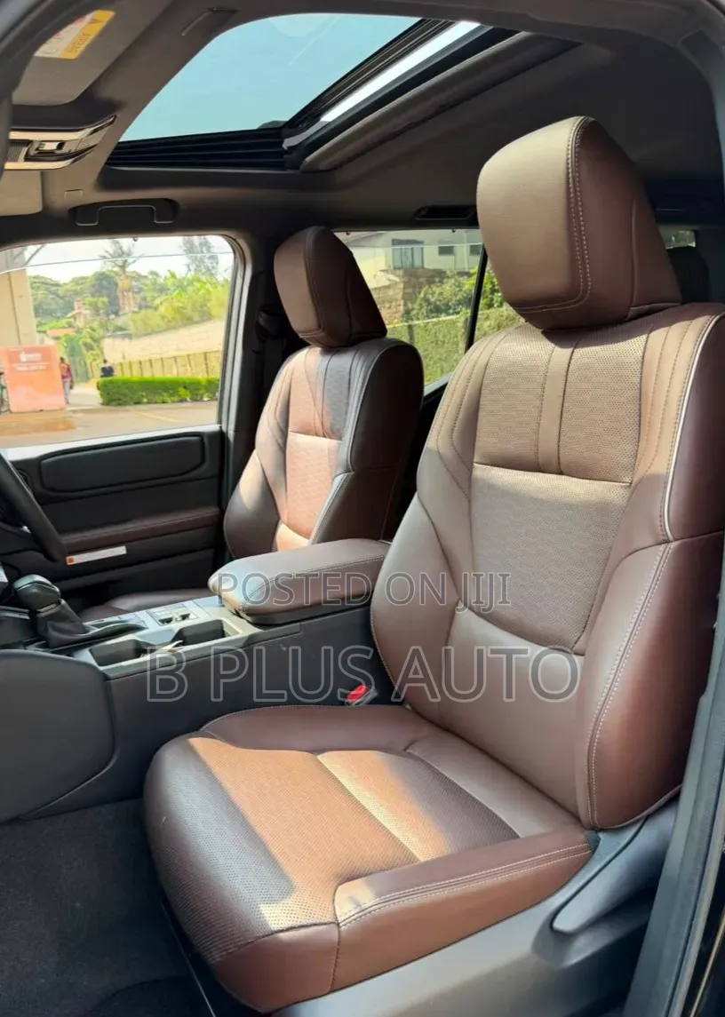 Toyota Land Cruiser LC250 2024 Black