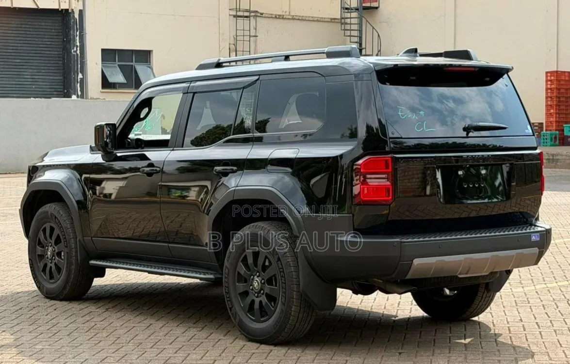 Toyota Land Cruiser LC250 2024 Black