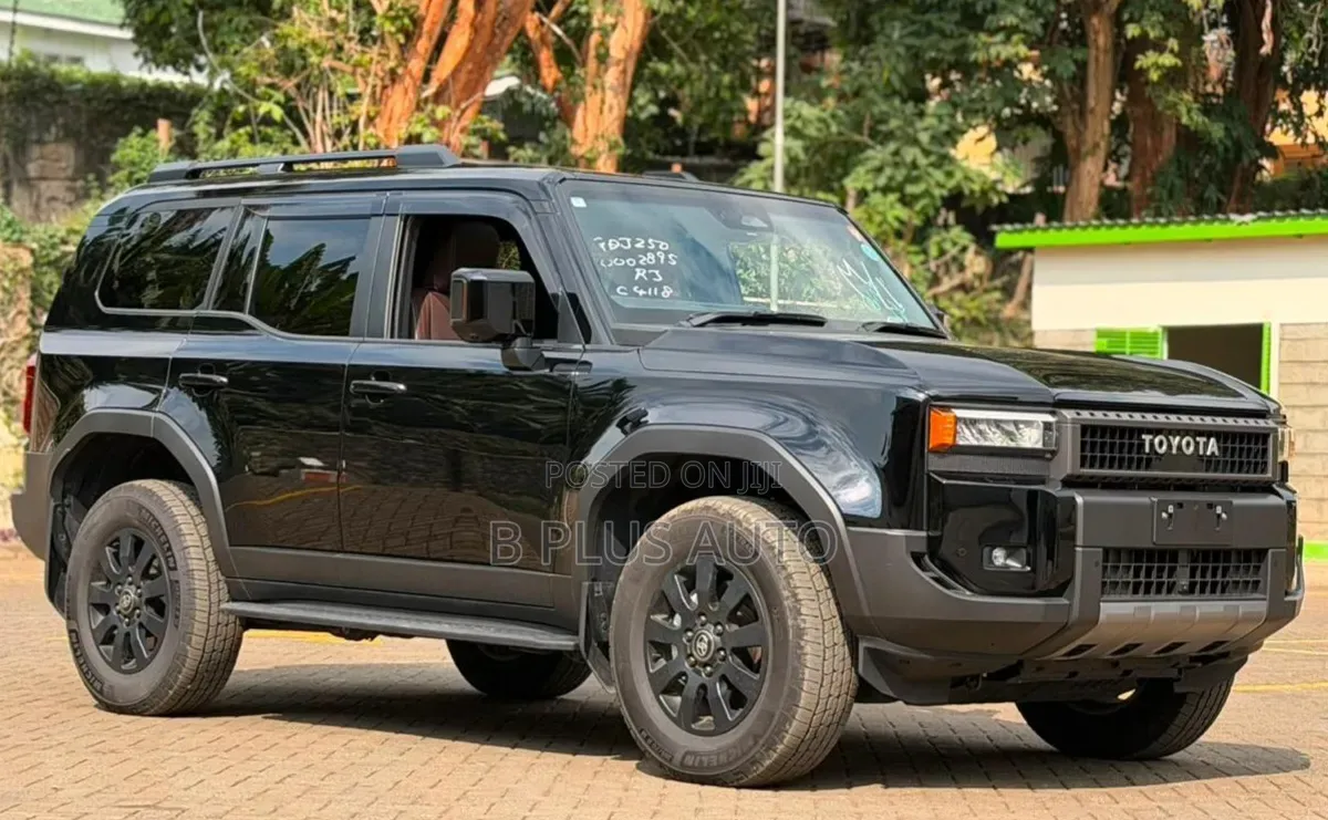 Toyota Land Cruiser LC250 2024 Black