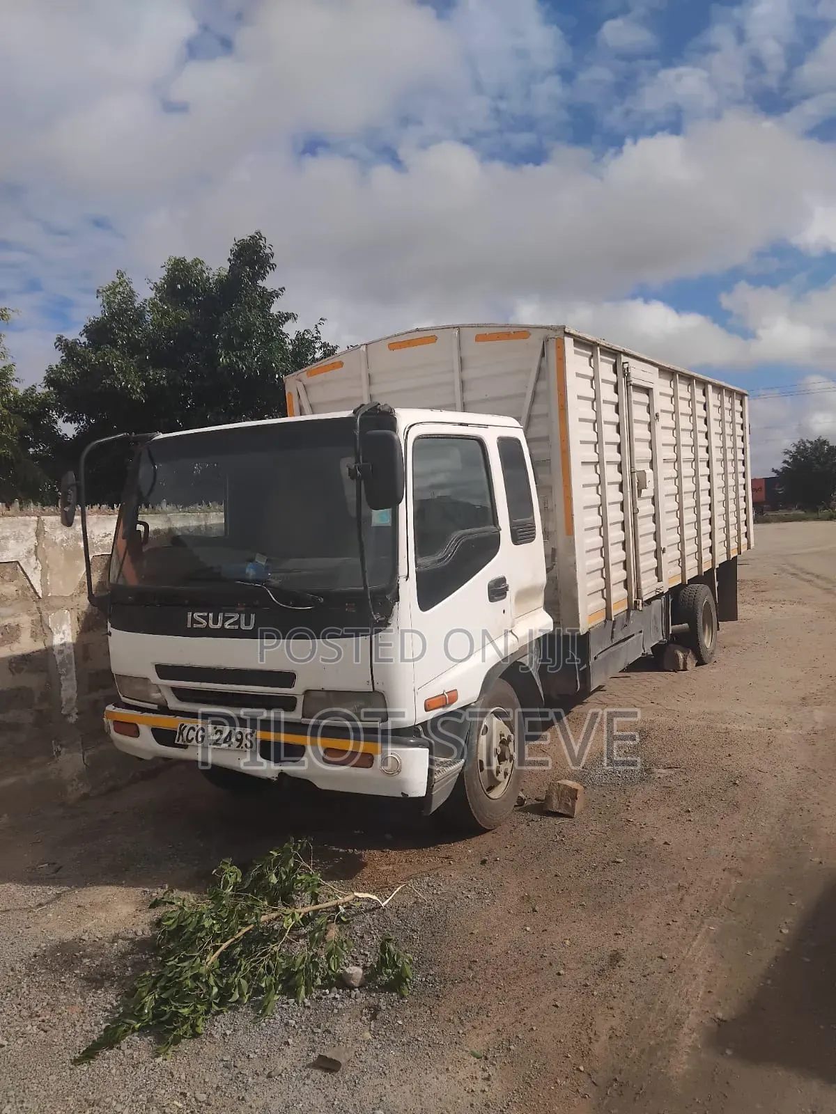 KCG Isuzu Frr33