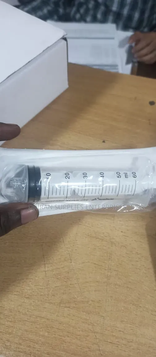 Leur Lock Syringe 50/60cc