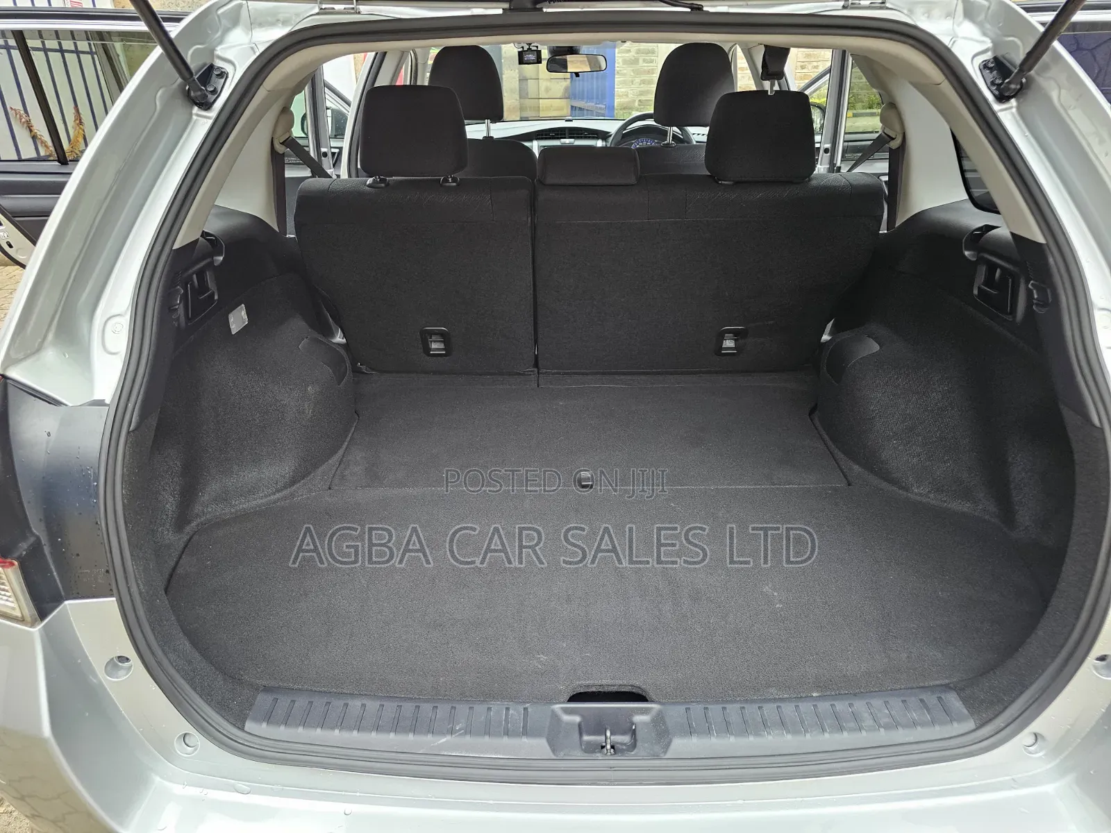 Toyota Corolla Fielder 2019 Silver