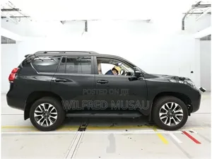 Toyota Land Cruiser Prado 2023 Black