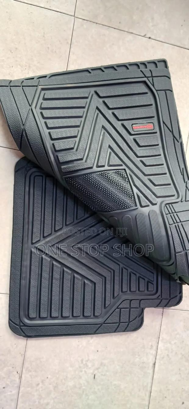Range Rover Branded Wide Branded Floor Mats - thumbnail 2