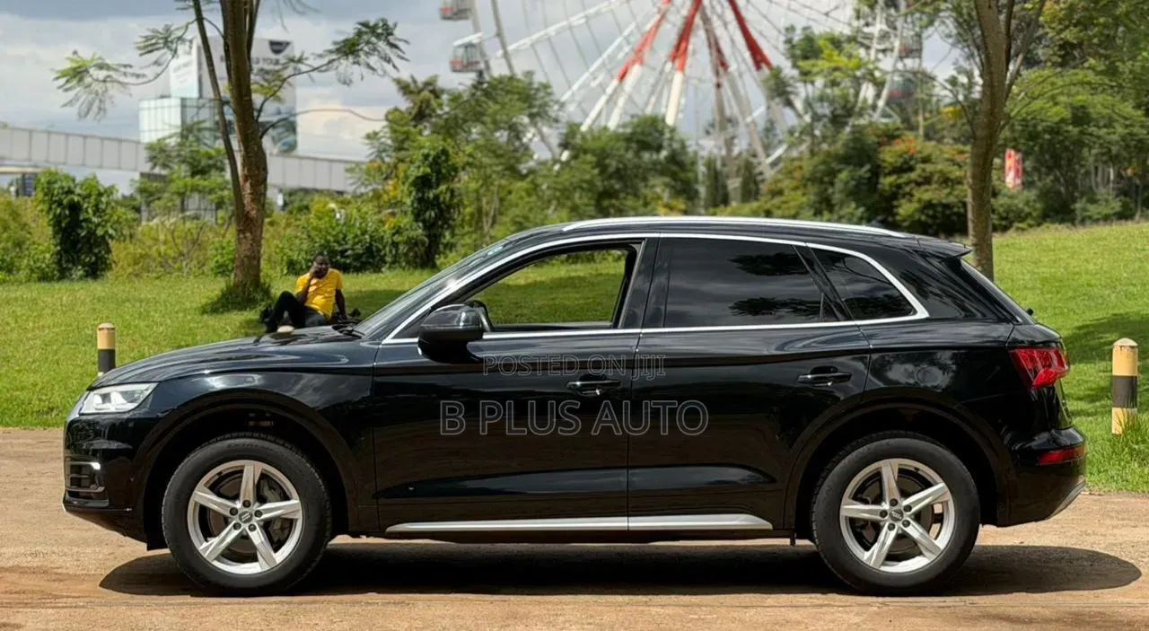 Audi Q5 2.0T Premium AWD quattro 2019 Black