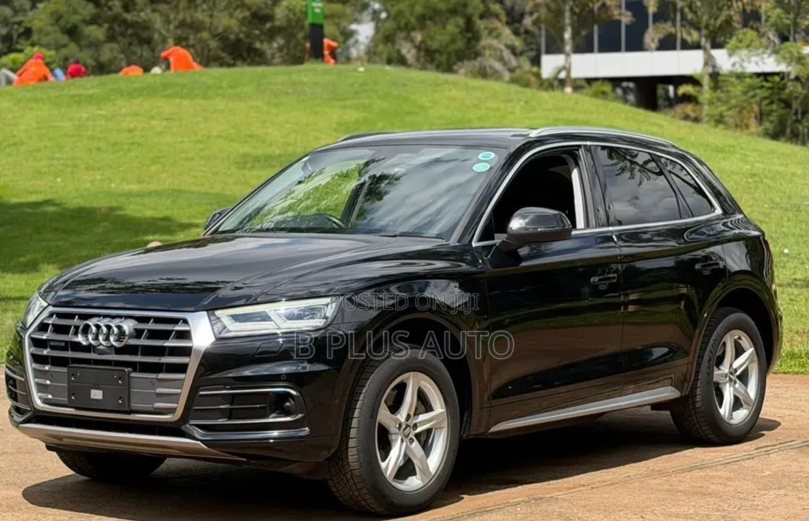 Audi Q5 2.0T Premium AWD quattro 2019 Black
