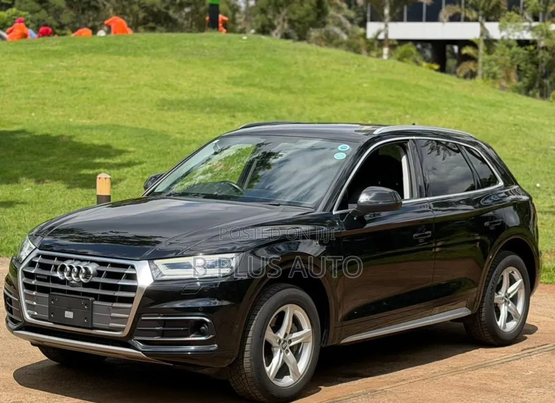 Audi Q5 2.0T Premium AWD quattro 2019 Black