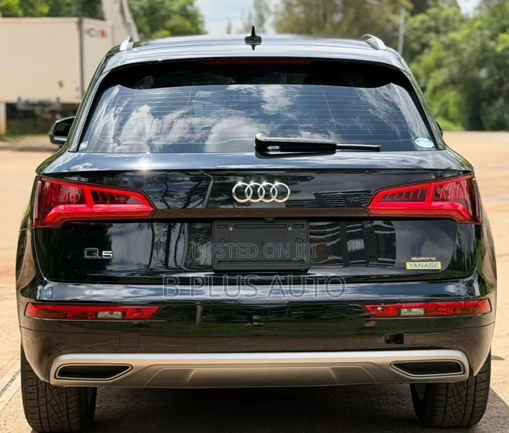 Audi Q5 2.0T Premium AWD quattro 2019 Black