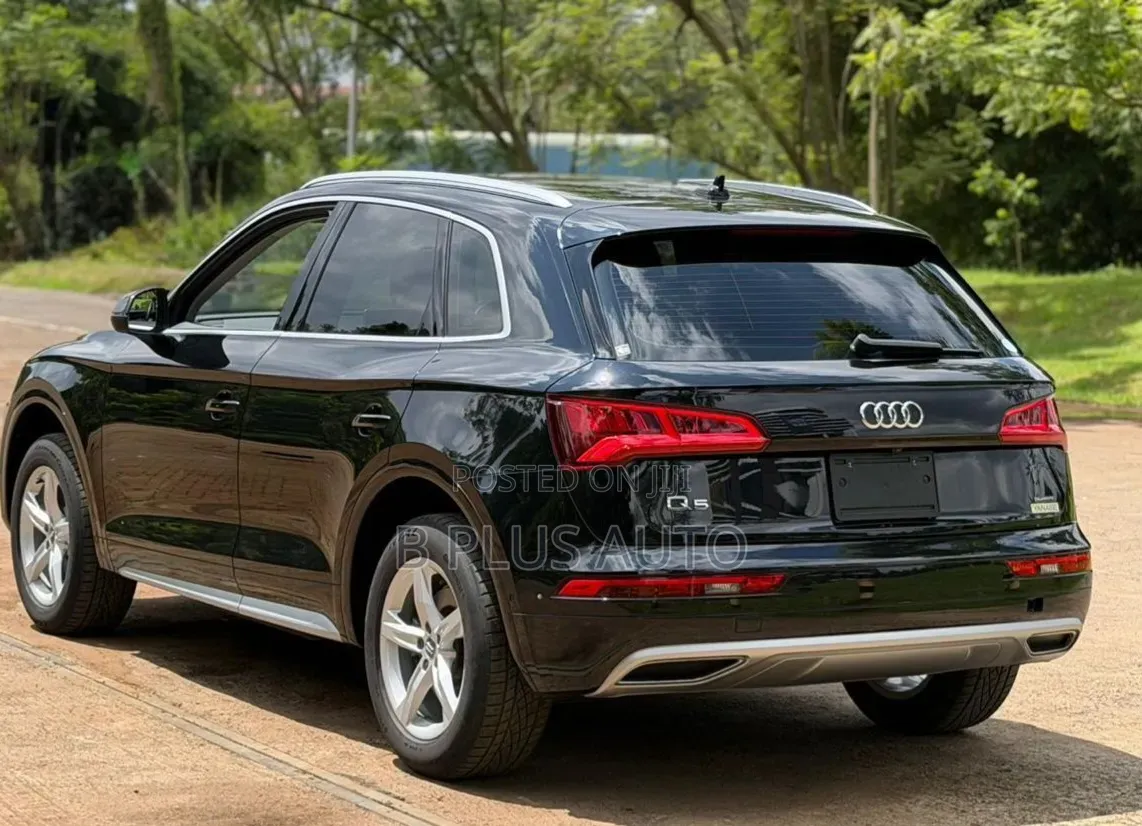 Audi Q5 2.0T Premium AWD quattro 2019 Black