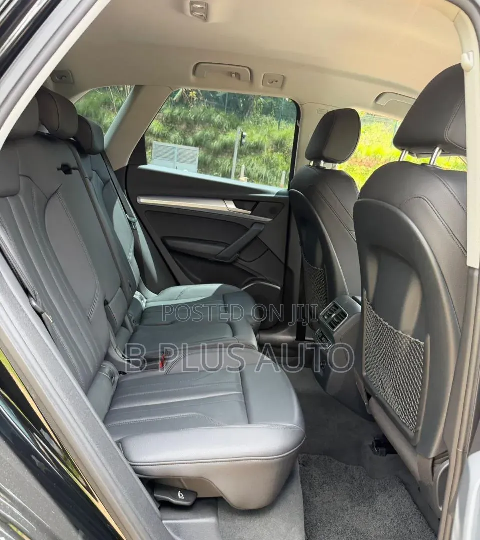 Audi Q5 2.0T Premium AWD quattro 2019 Black