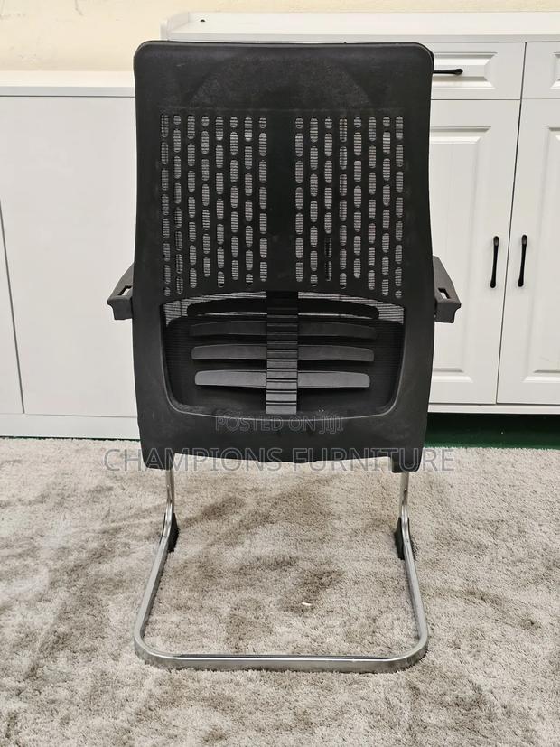 Mesh Cantilever Ofgice Chair - thumbnail 2