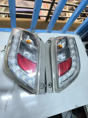 Daihatsu Mira Clear Taillight