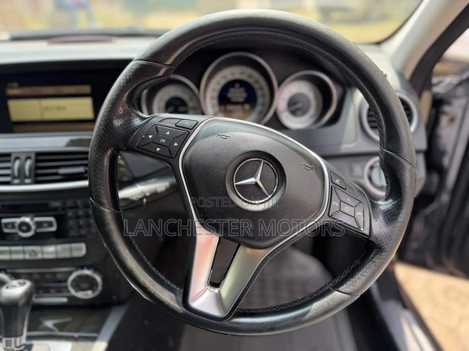 Mercedes-Benz C200 2011 Gray