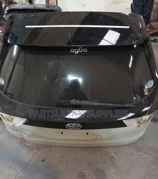 Tailgate Toyota Harrier 2014 - main view