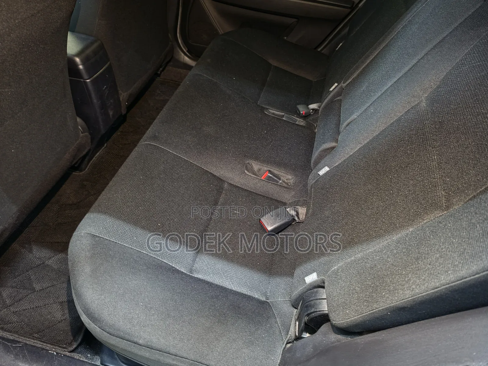 Toyota Corolla Fielder 2019 Silver