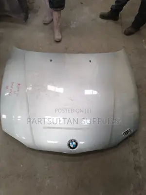 Bonnet BMW 116i 2012
