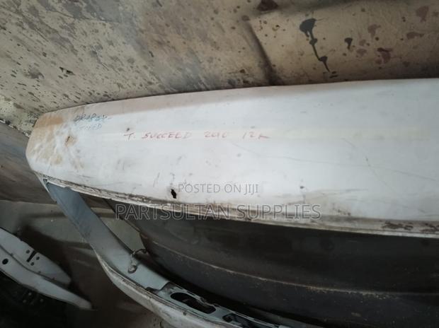 Tailgate Toyota Succeed 2010