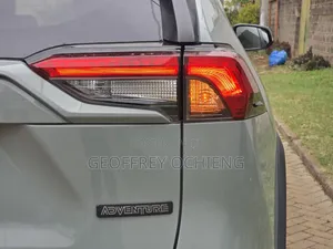Toyota RAV4 2020 Green