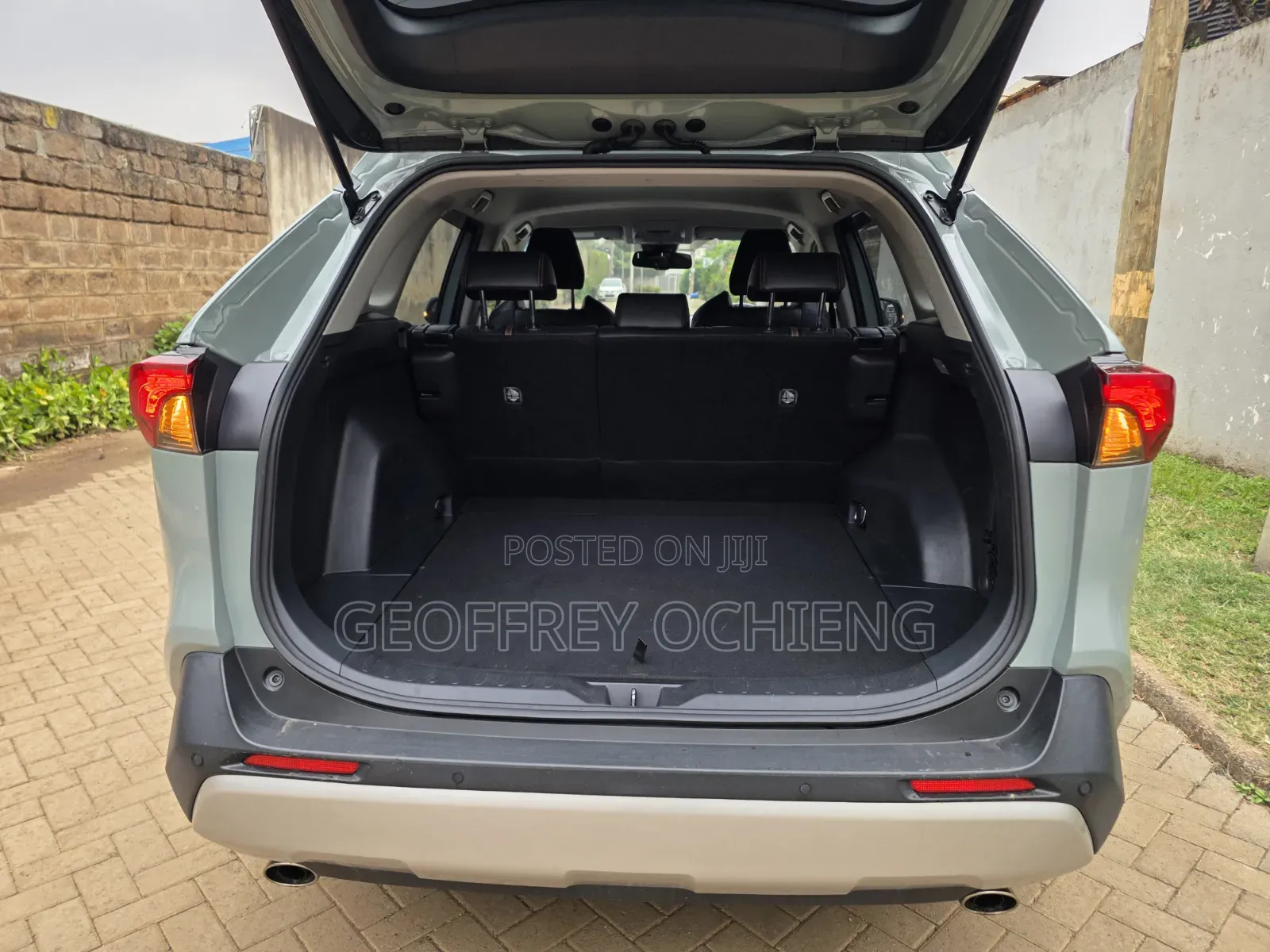 Toyota RAV4 2020 Green