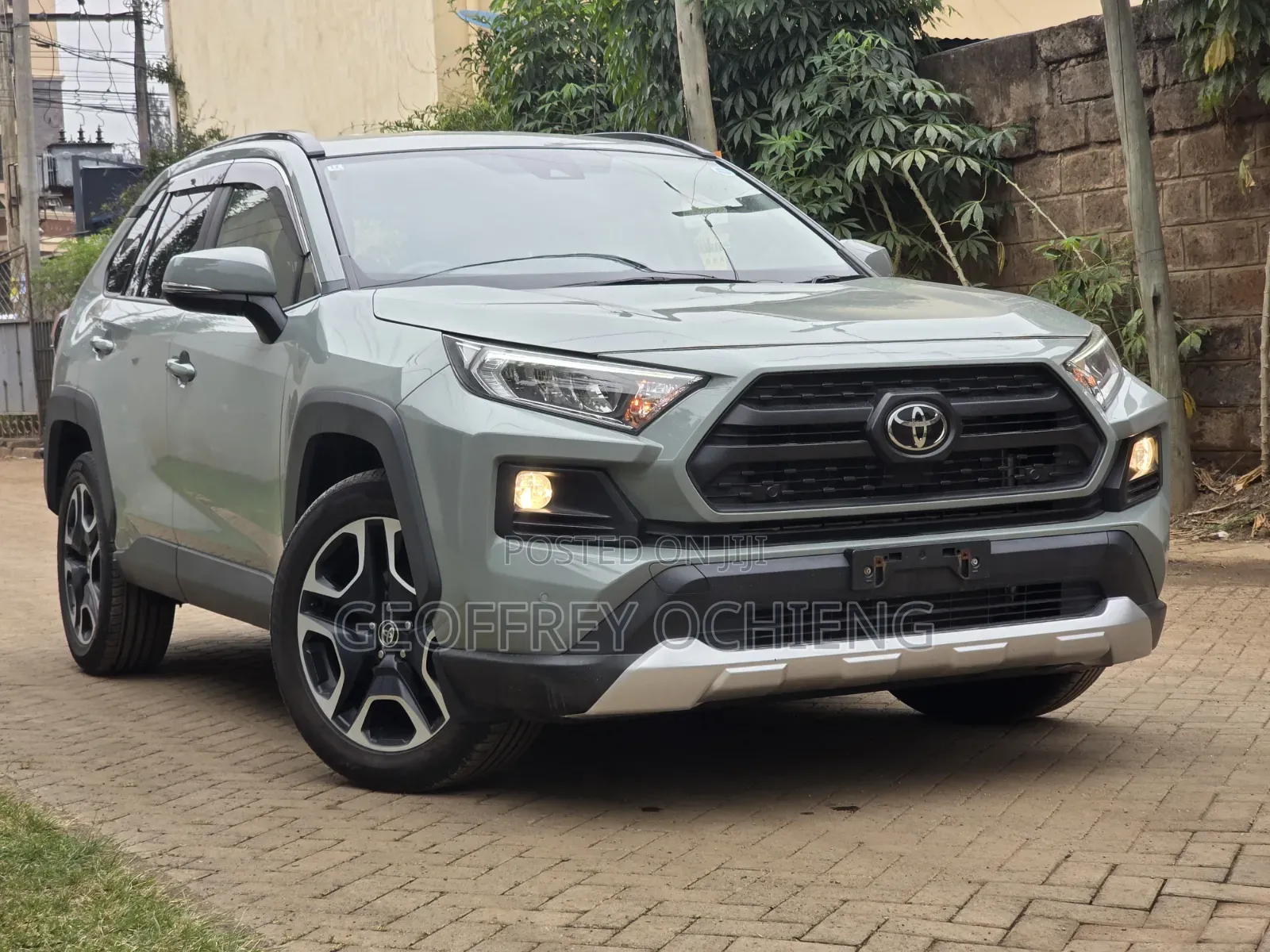 Toyota RAV4 2020 Green