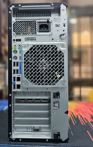 Desktop Computer HP Z4 G4 16GB Intel Xeon SSD 256GB