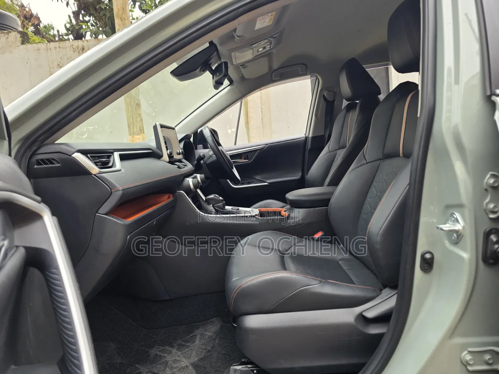 Toyota RAV4 2020 Green