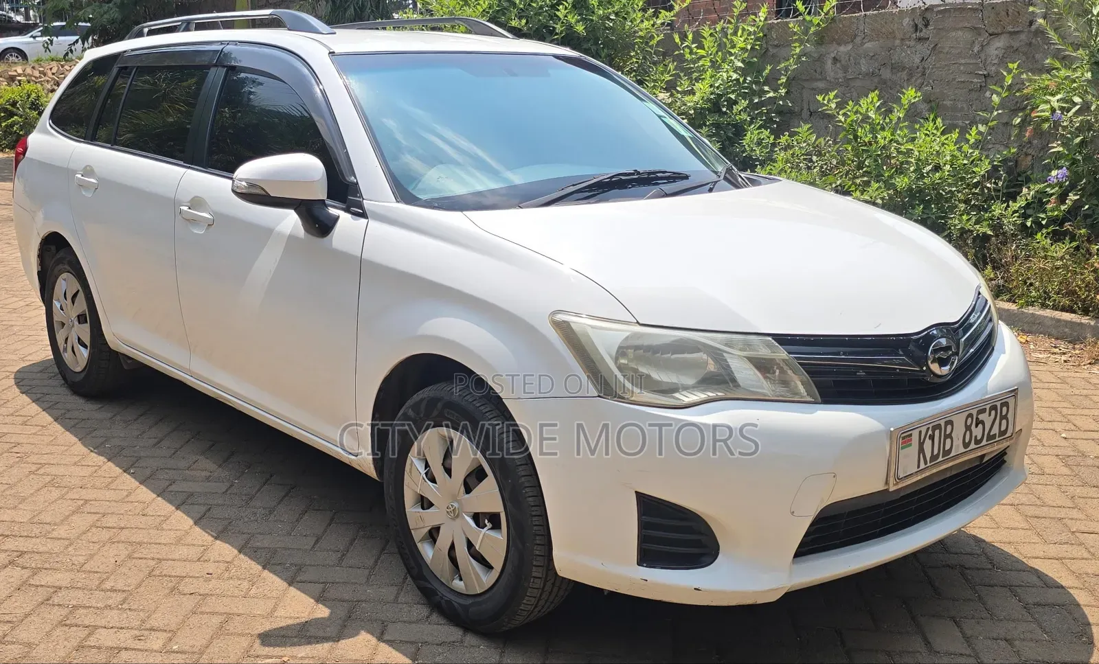 Toyota Corolla Fielder 2013 White