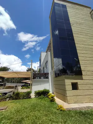 5bdrm House in Muthangari for rent