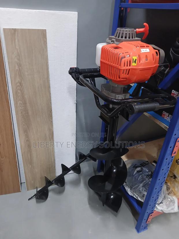 4 Stroke Gasoline Earth Auger - thumbnail 2