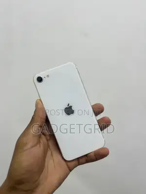 Apple iPhone SE (2022) 128 GB White