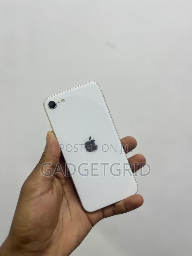Apple iPhone SE (2022) 128 GB White
