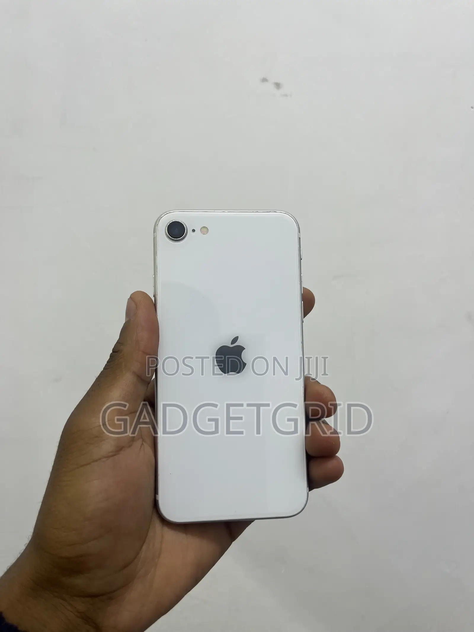 Apple iPhone SE (2022) 128 GB White