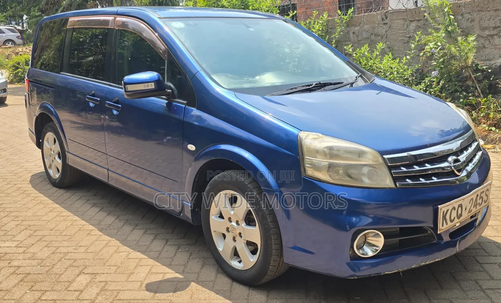 Nissan Lafesta 2011 Blue