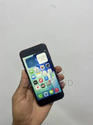 Apple iPhone SE (2022) 64 GB Red