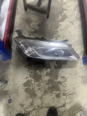 Honda Grace Headlight