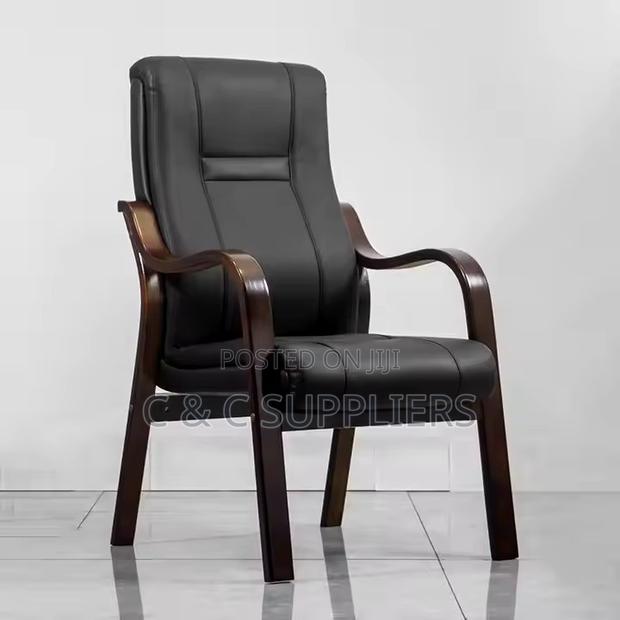 Executive Director's Office Guest Chair. - thumbnail 2