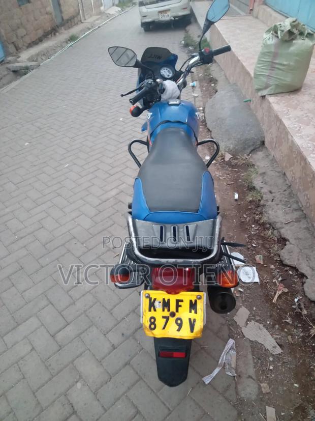 TVS HLX Plus ES 2024 Blue - thumbnail 3