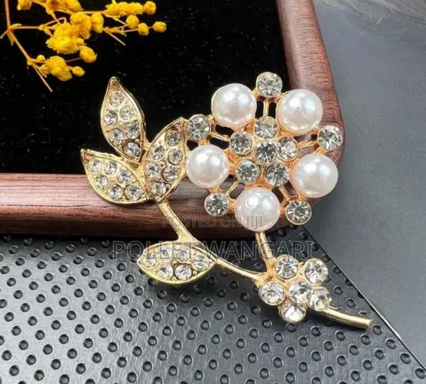 Cute Brooches - thumbnail 15