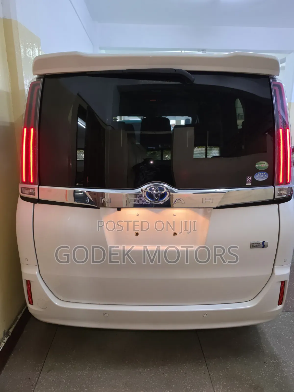 Toyota Noah 2019 White