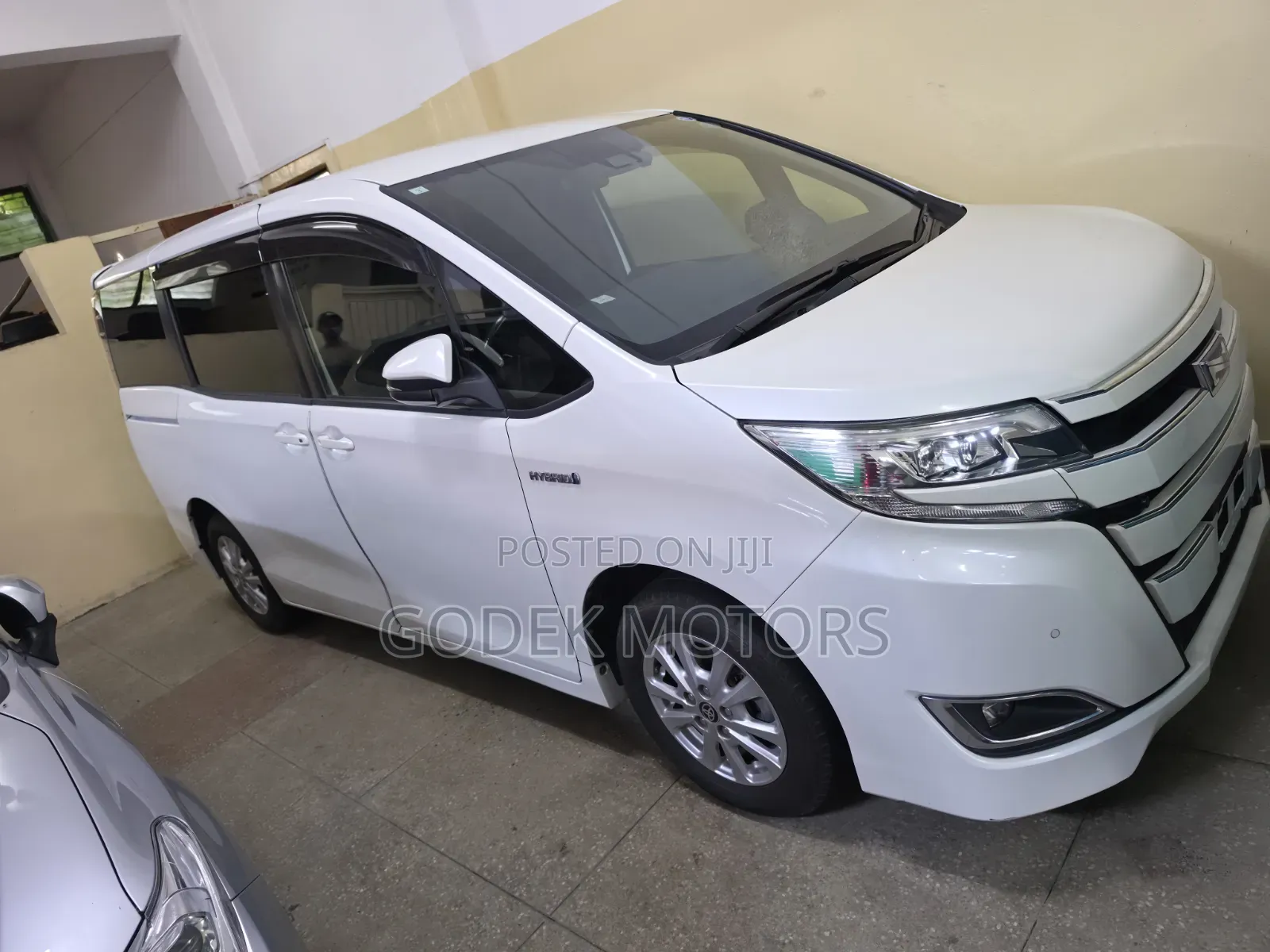 Toyota Noah 2019 White
